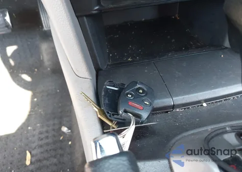 2011 Honda Accord 2.4 Ex from USA, damaged, VIN 1HGCP2F74BA049046